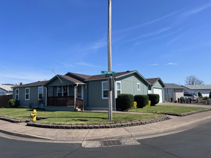 Street view of homes in Fox Field